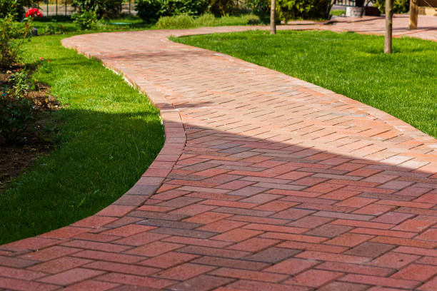 Best Driveway Paving Contractor  in Baraboo, WI
